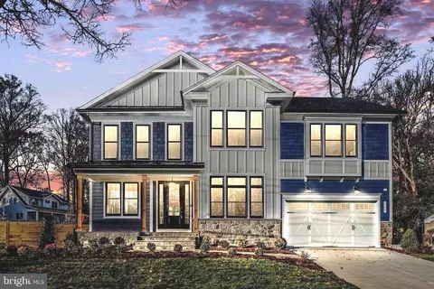304 Branch Rd SE, Vienna, VA 22180