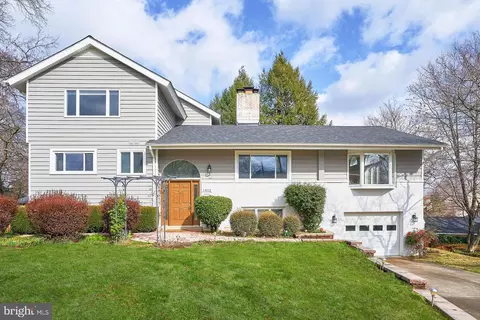 1813 Panarama Ct, Mclean, VA 22101