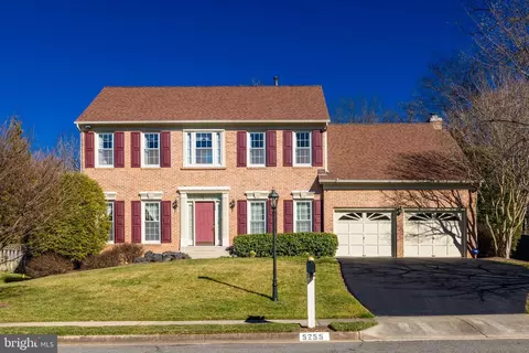 5255 Signal Hill Dr, Burke, VA 22015
