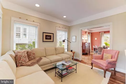 Living - 6622 Tucker Ave, Mclean, VA 22101 photo 3 of 4