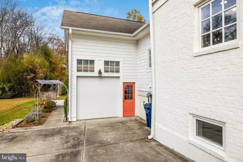 Exterior - 6622 Tucker Ave, Mclean, VA 22101 photo 10 of 12