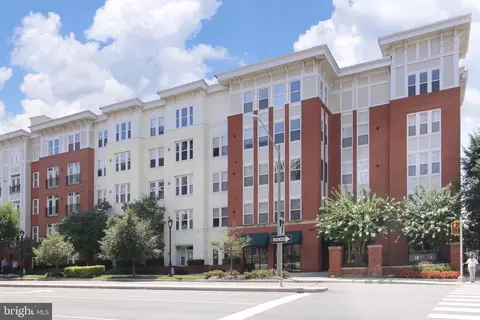 2655 Prosperity Ave #130, Fairfax, VA 22031