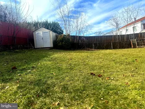 7104 Kerr Dr, Springfield, VA 22150 photo 15