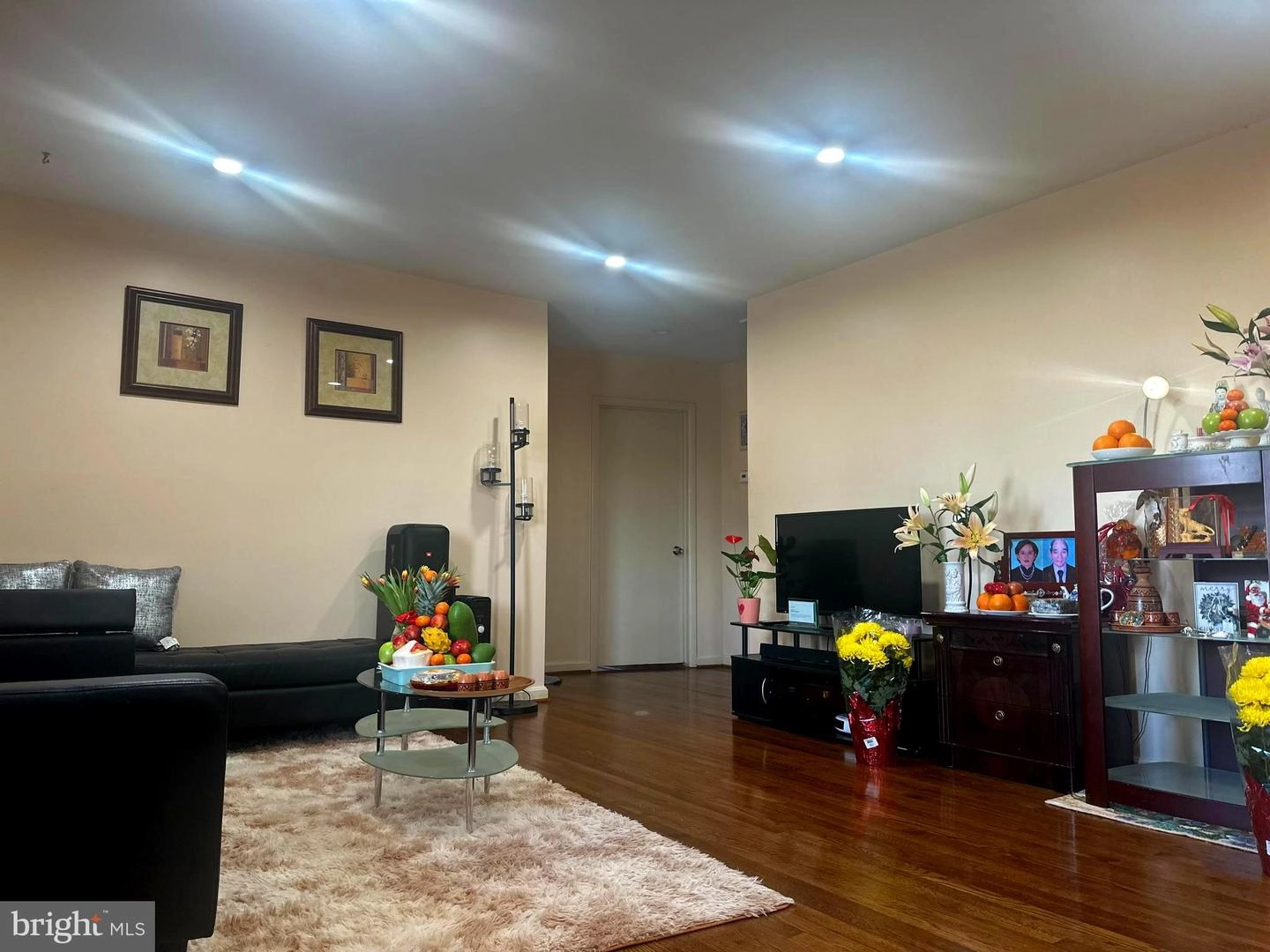 7104 Kerr Dr, Springfield, VA 22150 photo 2