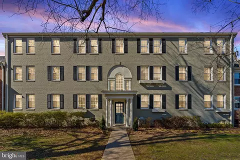 6600 Potomac Ave #C2, Alexandria, VA 22307