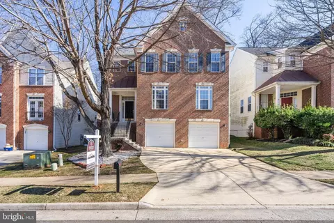 9114 Briarwood Farms Ct, Fairfax, VA 22031