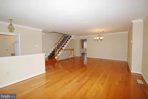 Living - 7216 Olde Lantern Way, Springfield, VA 22152 photo 1 of 2