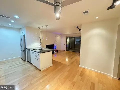 11717 C Summerchase Cir #1717-C, Reston, VA 20194