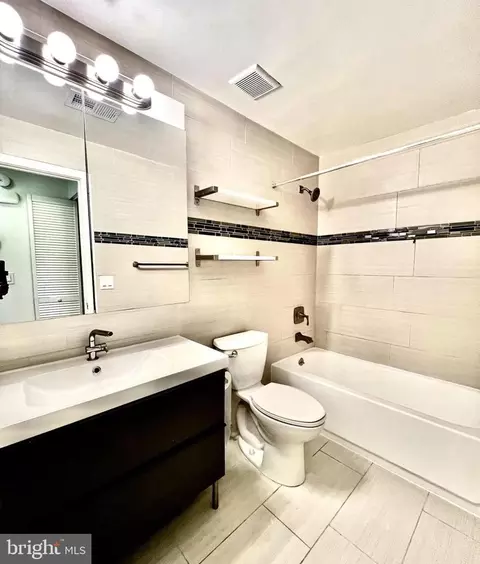 Bath - 11717 C Summerchase Cir #1717-C, Reston, VA 20194 photo 1 of 2