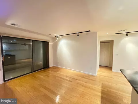 Dining - 11717 C Summerchase Cir #1717-C, Reston, VA 20194 photo 1 of 1