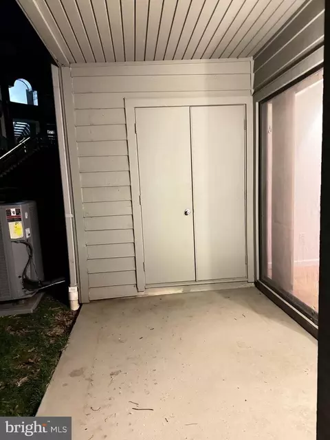 Bedroom - 11717 C Summerchase Cir #1717-C, Reston, VA 20194 photo 1 of 1