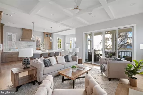 Living - 1811 Franklin Ave, Mclean, VA 22101 photo 4 of 5