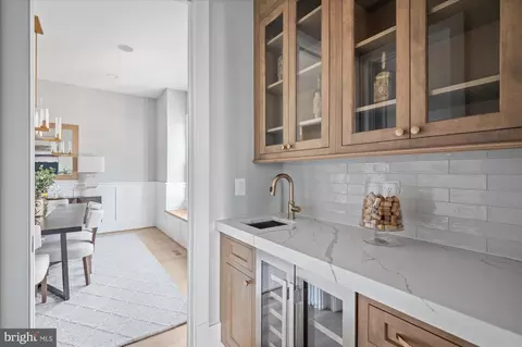 Kitchen - 1811 Franklin Ave, Mclean, VA 22101 photo 2 of 11