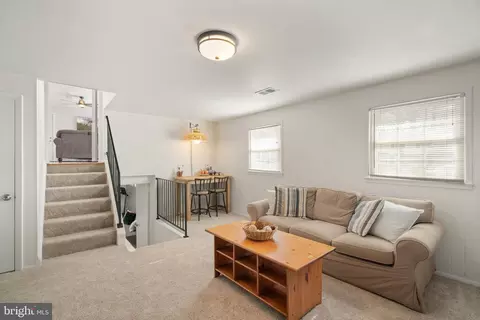 Entry Way - 6520 Greenview Ln, Springfield, VA 22152 photo 4 of 4