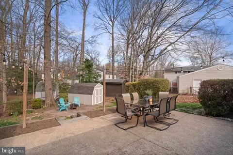 Exterior - 6520 Greenview Ln, Springfield, VA 22152 photo 5 of 11