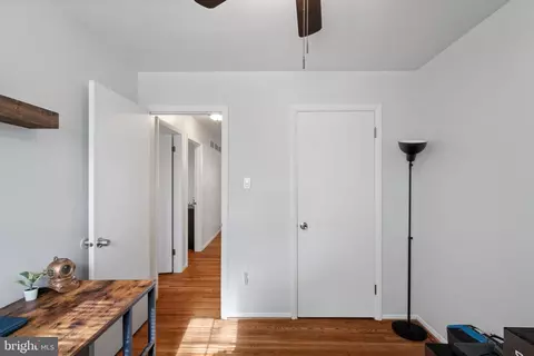 Entry Way - 6520 Greenview Ln, Springfield, VA 22152 photo 3 of 4