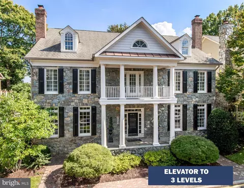 7205 Farm Meadow Ct, Mclean, VA 22101