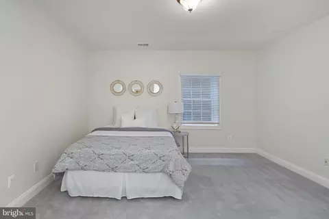 Bedroom - 1916 Valley Wood Rd, Mclean, VA 22101 photo 11 of 12