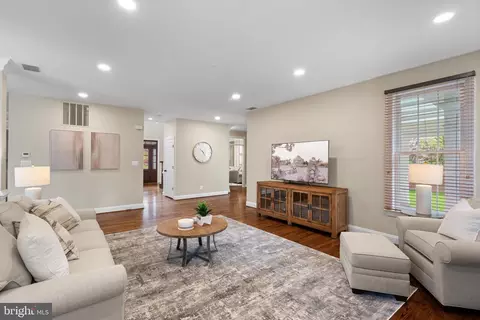 Living - 1916 Valley Wood Rd, Mclean, VA 22101 photo 6 of 12