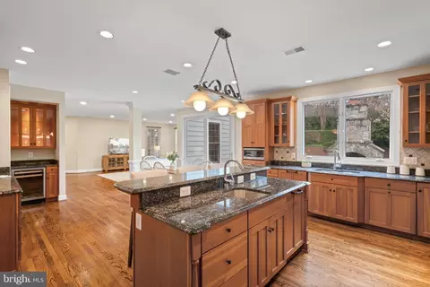 Kitchen - 1916 Valley Wood Rd, Mclean, VA 22101 photo 7 of 8