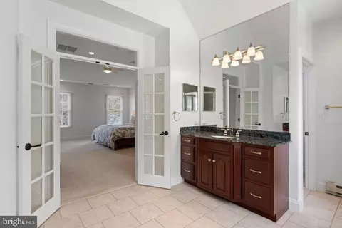 Bath - 1916 Valley Wood Rd, Mclean, VA 22101 photo 12 of 13