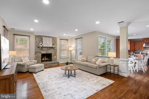 Living - 1916 Valley Wood Rd, Mclean, VA 22101 photo 5 of 12
