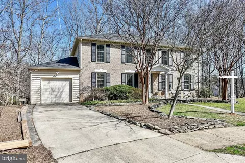 8622 Hepplewhite Ct, Annandale, VA 22003