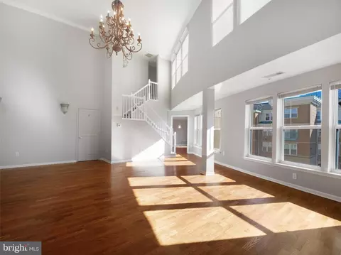 12000 Market St #419, Reston, VA 20190