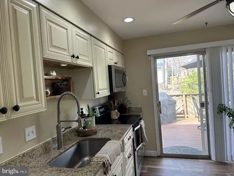 Kitchen - 8914 Spur Rd, Springfield, VA 22153 photo 2 of 3