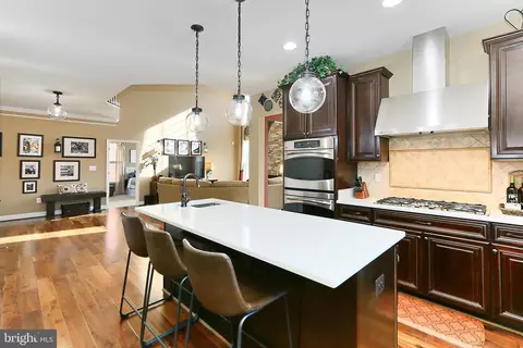 Kitchen - 1619 Kirby Rd, Mclean, VA 22101 photo 8 of 10