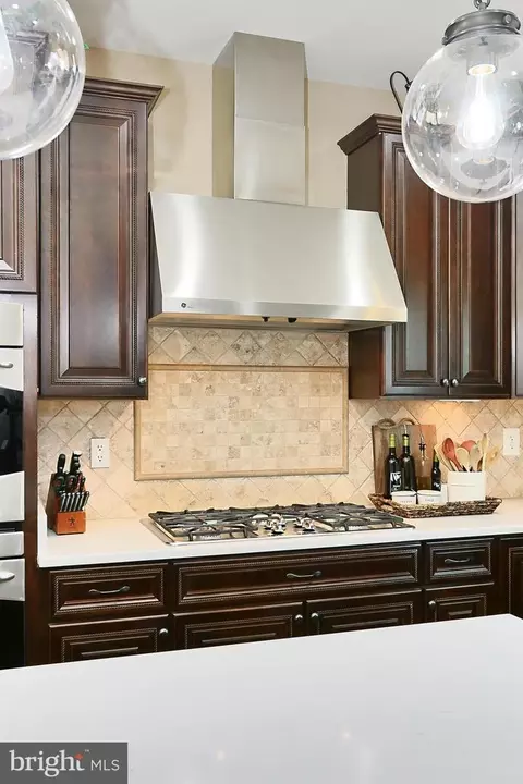 Kitchen - 1619 Kirby Rd, Mclean, VA 22101 photo 9 of 10