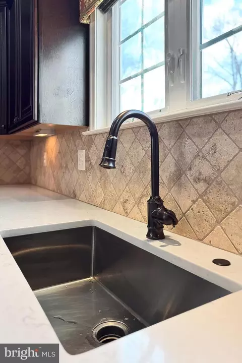Kitchen - 1619 Kirby Rd, Mclean, VA 22101 photo 4 of 10