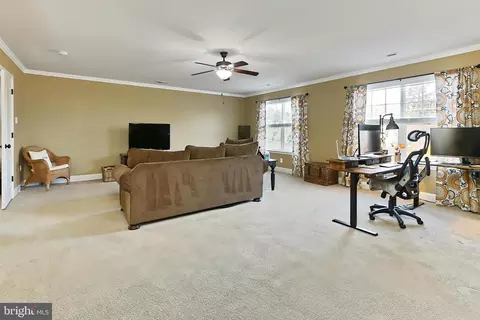 Living - 1619 Kirby Rd, Mclean, VA 22101 photo 9 of 9