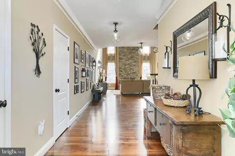 Entry Way - 1619 Kirby Rd, Mclean, VA 22101 photo 1 of 1