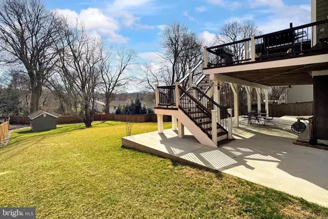 Exterior - 1619 Kirby Rd, Mclean, VA 22101 photo 11 of 14