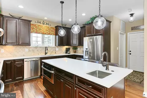Kitchen - 1619 Kirby Rd, Mclean, VA 22101 photo 3 of 10