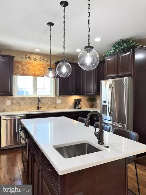 Kitchen - 1619 Kirby Rd, Mclean, VA 22101 photo 6 of 10
