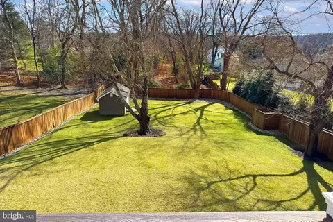 View/Area - 1619 Kirby Rd, Mclean, VA 22101 photo 1 of 1