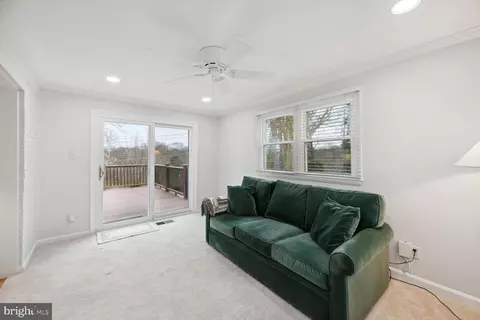 Living - 8451 Thames St, Springfield, VA 22151 photo 4 of 5