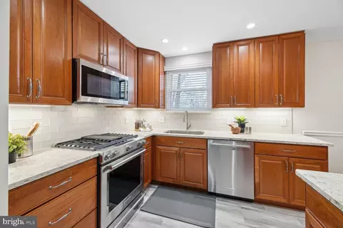 Kitchen - 8451 Thames St, Springfield, VA 22151 photo 2 of 3