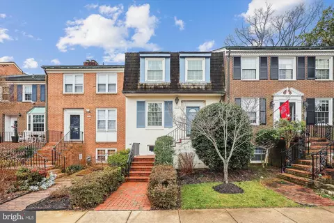 1715 Belle Haven Rd, Alexandria, VA 22307