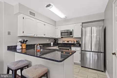Kitchen - 6624 Green Ash Ct, Springfield, VA 22152 photo 1 of 4