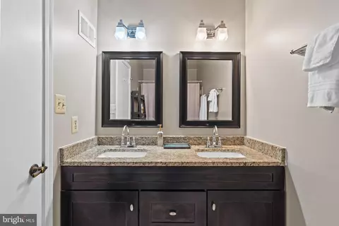 Bath - 6624 Green Ash Ct, Springfield, VA 22152 photo 1 of 4