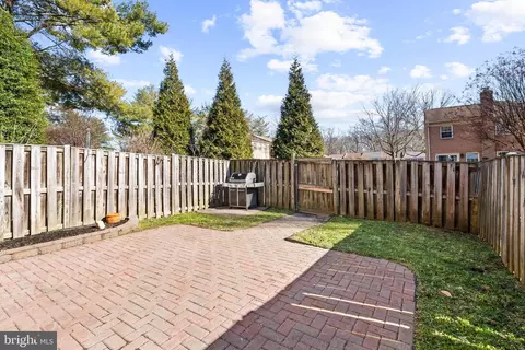 Exterior - 6624 Green Ash Ct, Springfield, VA 22152 photo 2 of 6