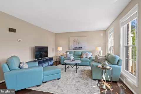 Living - 6624 Green Ash Ct, Springfield, VA 22152 photo 1 of 7