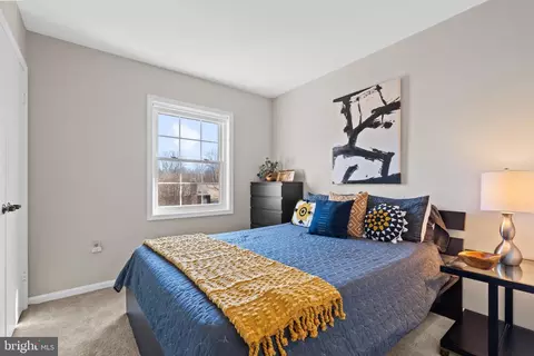 Bedroom - 6624 Green Ash Ct, Springfield, VA 22152 photo 5 of 5