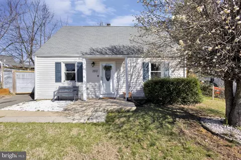 2512 Jamaica Dr, Alexandria, VA 22303