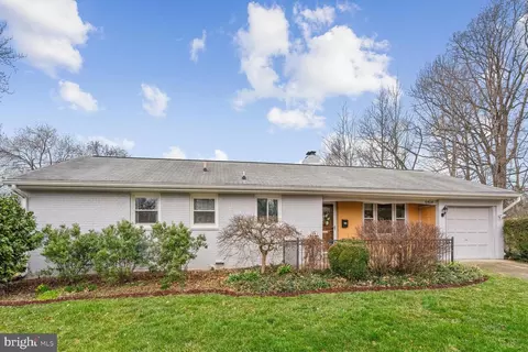Exterior - 6404 Bardu Ct, Springfield, VA 22152 photo 3 of 6