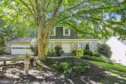 11181 Tattersall Trl, Oakton, VA 22124