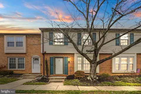 5731 Independence Cir #5731, Alexandria, VA 22312